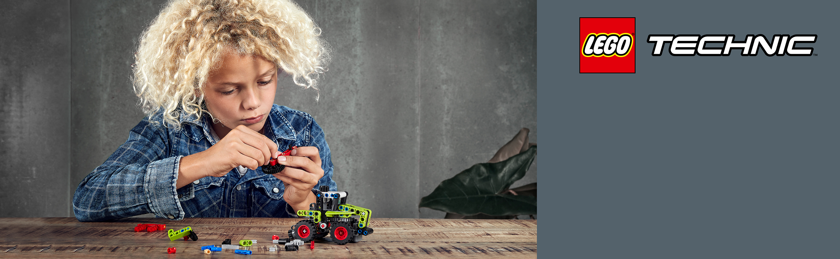 Úžasný model traktoru od LEGO® Technic