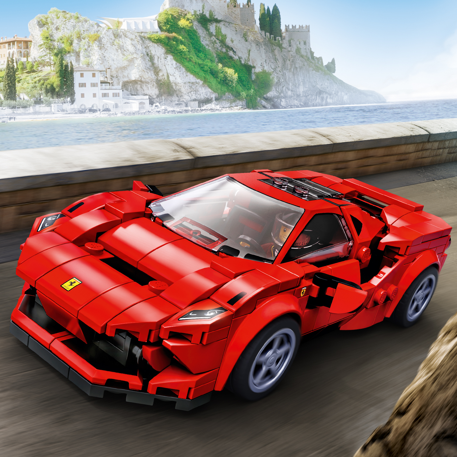 Sada obsahuje minifigurku vozu Ferrari